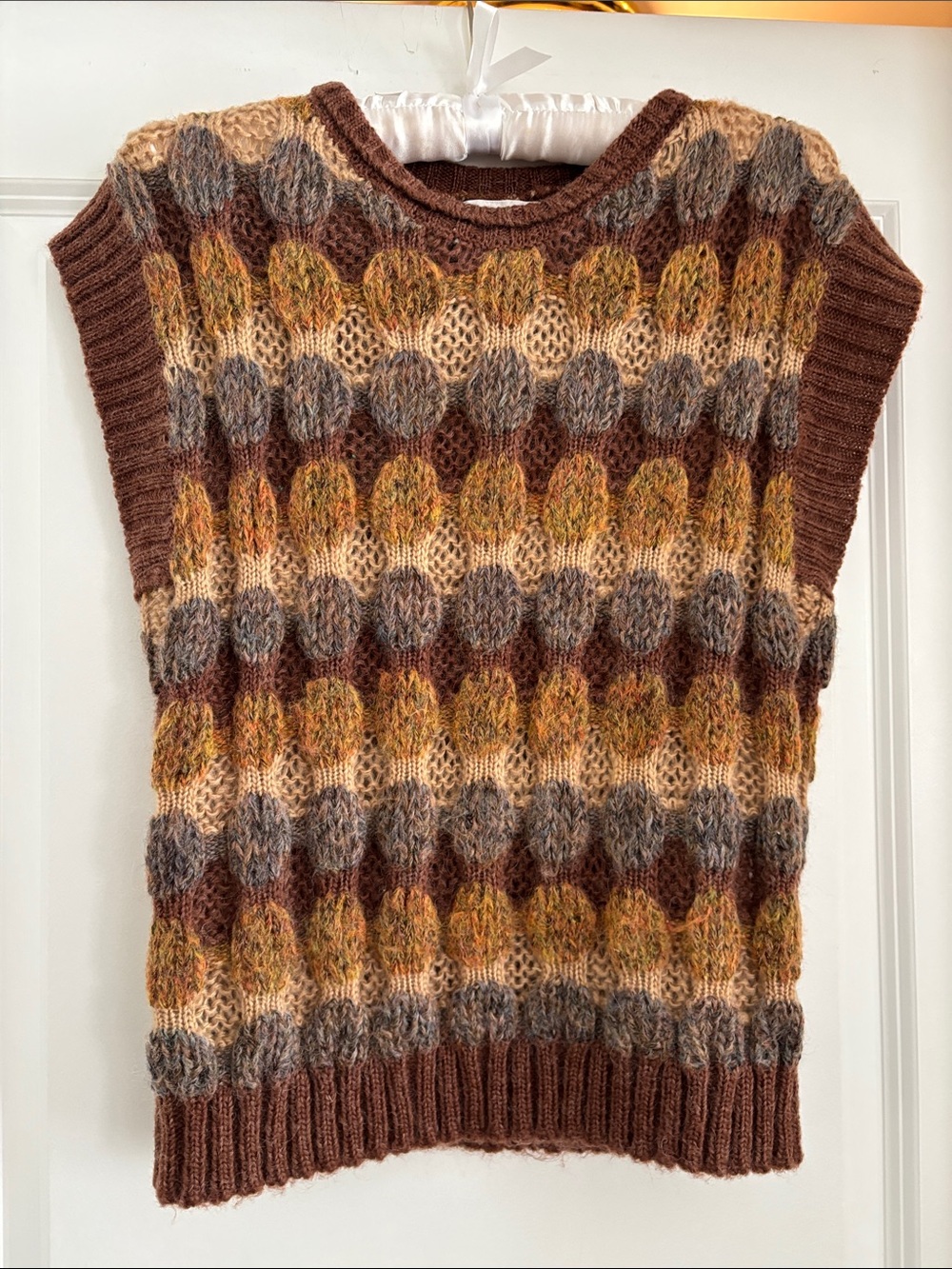 Bobbie Brooks Brown Multi-Color Sleeveless Dot Knit Sweater Vest